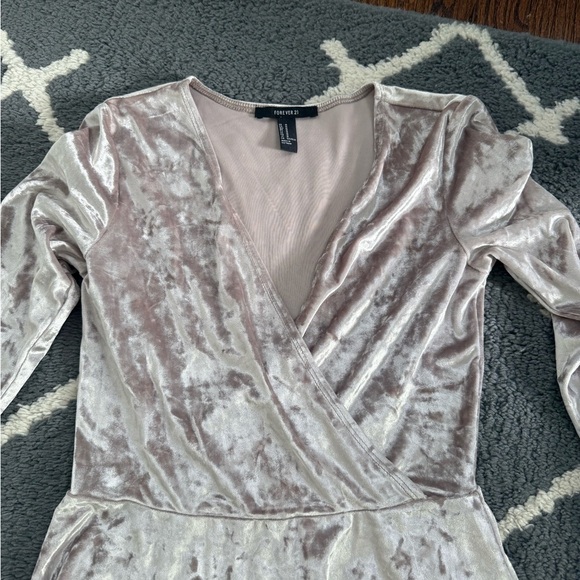 Forever 21 Crushed Velvet Dress - Picture 4 of 5